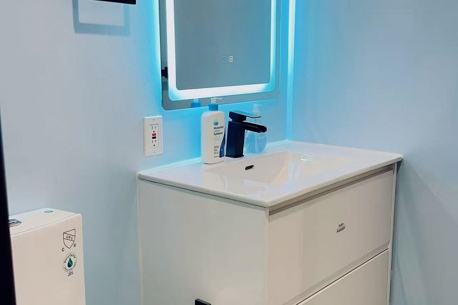 502 1850 Comox Street Vancouver, BC - 15