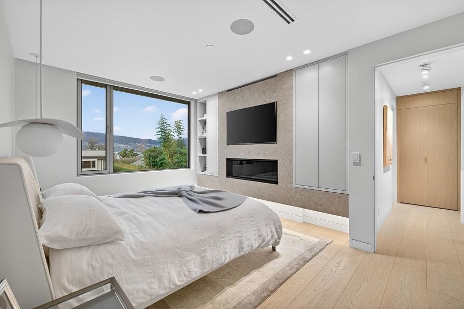 4521 Langara Avenue Vancouver, BC - 13