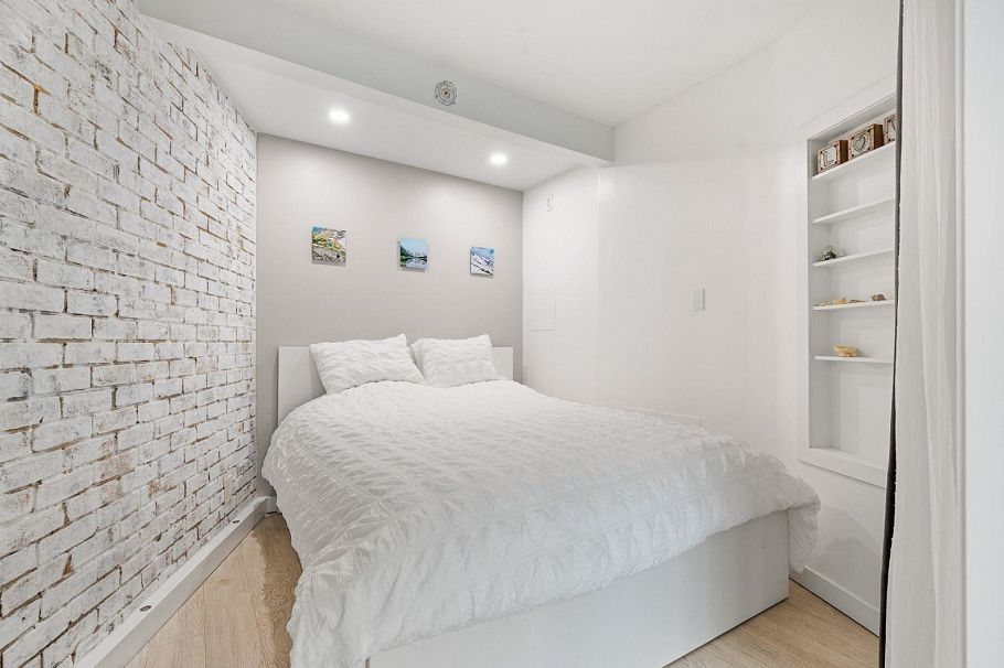 202 1199 Seymour Street Vancouver, BC - 11