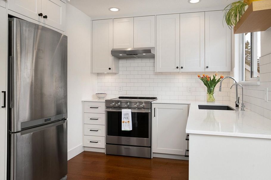 7 232 E 6th Street North Vancouver, BC - 12