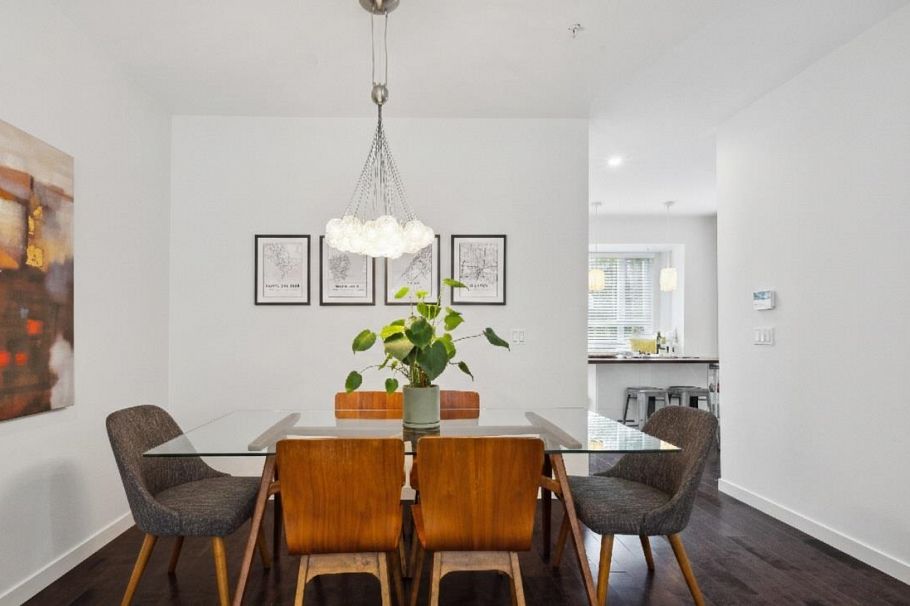 158 W 22nd Street North Vancouver, BC - 7