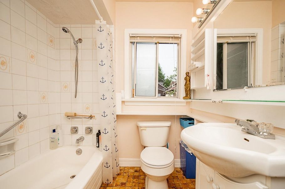 876 W King Edward Avenue Vancouver, BC - 8