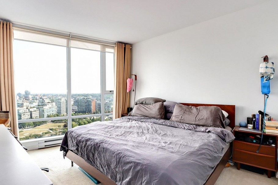 2701 8 Smithe Mews Vancouver, BC - 16