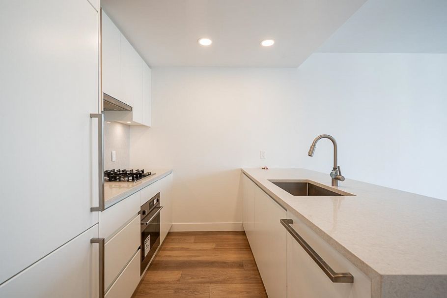 2101 4433 Alaska Street Burnaby, BC - 4