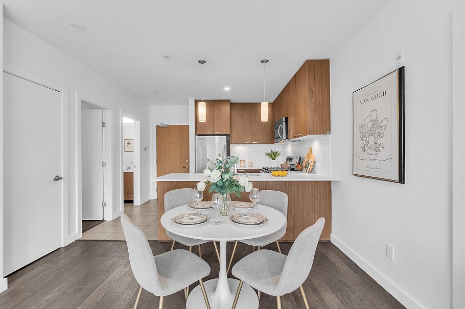 202 1330 Marine Drive North Vancouver, BC - 9