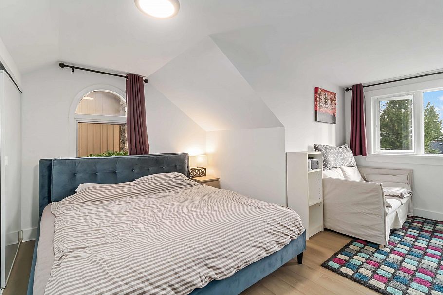 3322 W 38th Avenue Vancouver, BC - 17