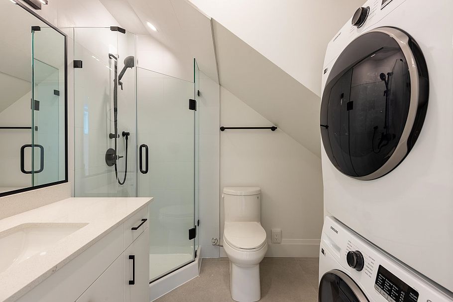 2890 Grant Street Vancouver, BC - 20