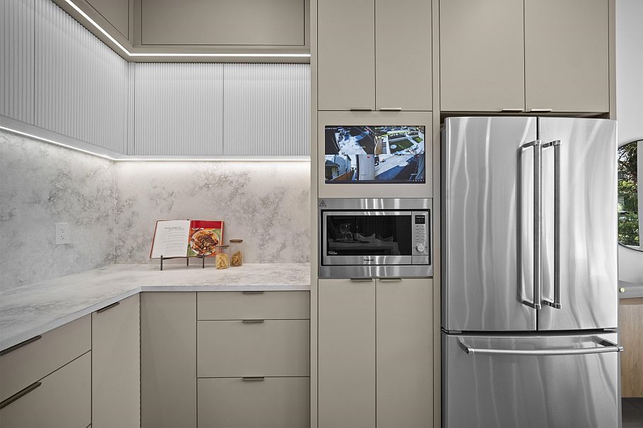 1 3563 E 25th Avenue Vancouver, BC - 8