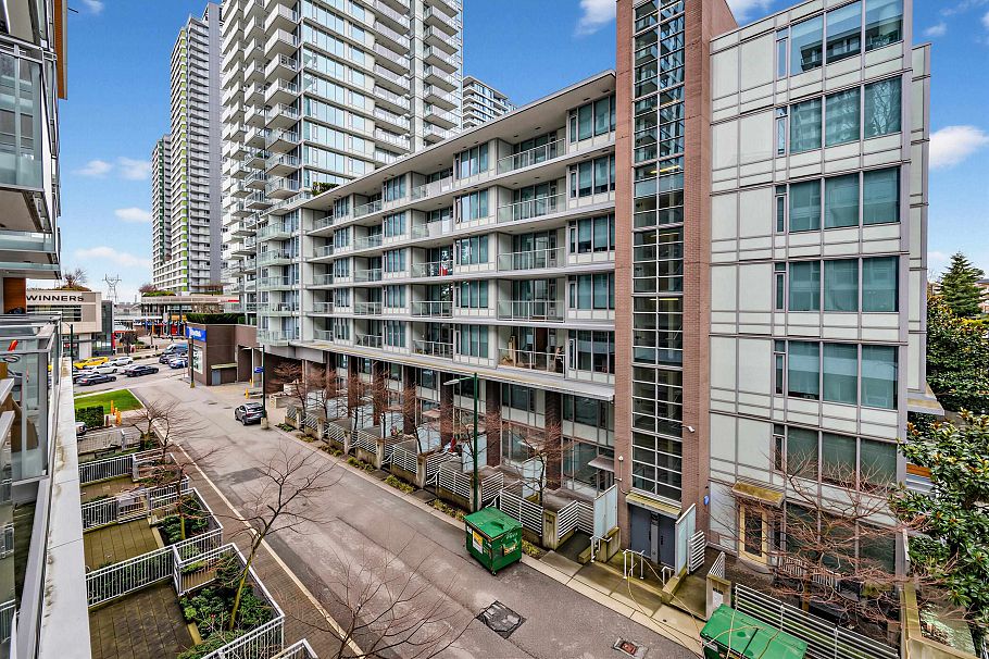611 455 SW Marine Drive Vancouver, BC - 23