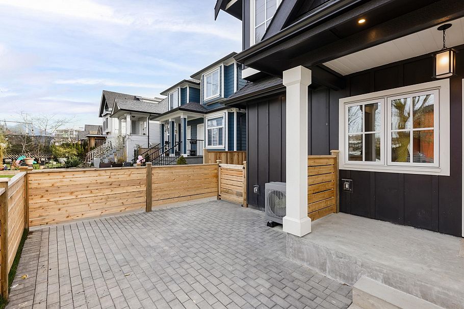 2 550 Kaslo Street Vancouver, BC - 32