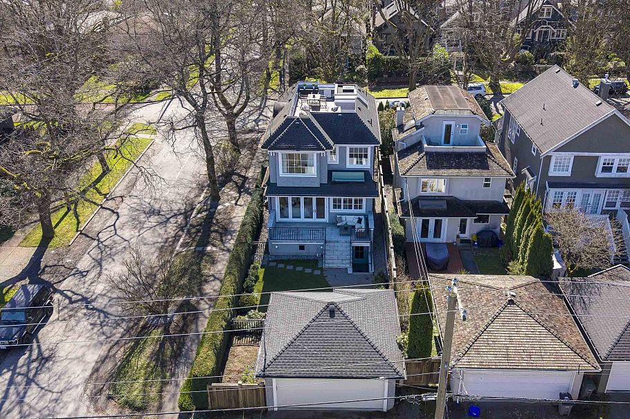 3483 Collingwood Street Vancouver, BC - 36