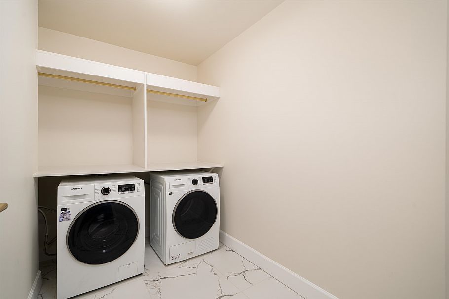 303 3668 W 10th Avenue Vancouver, BC - 27