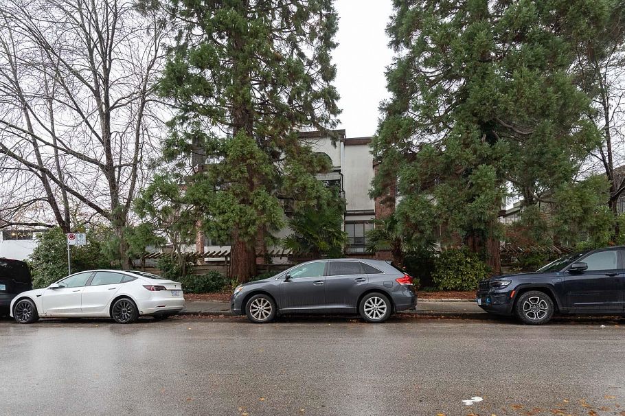 306 1775 W 10th Avenue Vancouver, BC - 29