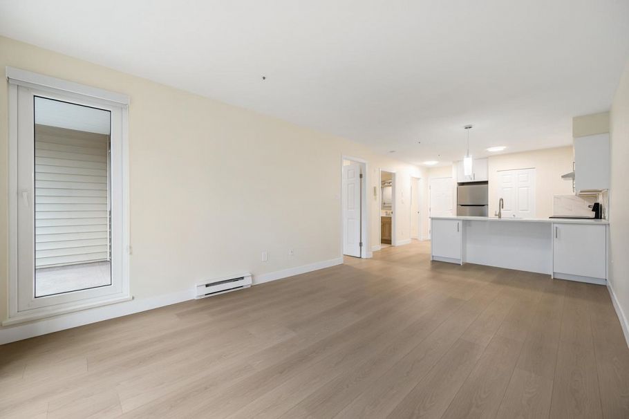 205 1823 E Georgia Street Vancouver, BC - 5