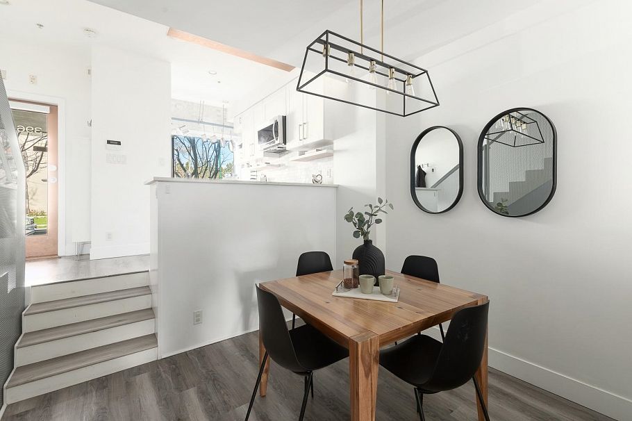 396 E 15th Avenue Vancouver, BC - 6