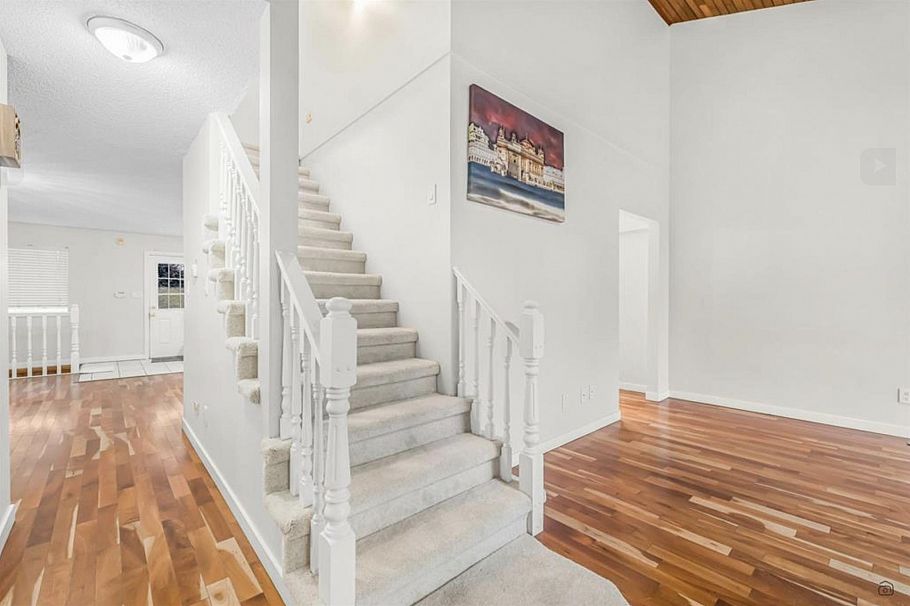 7996 Prince Edward Street Vancouver, BC - 2