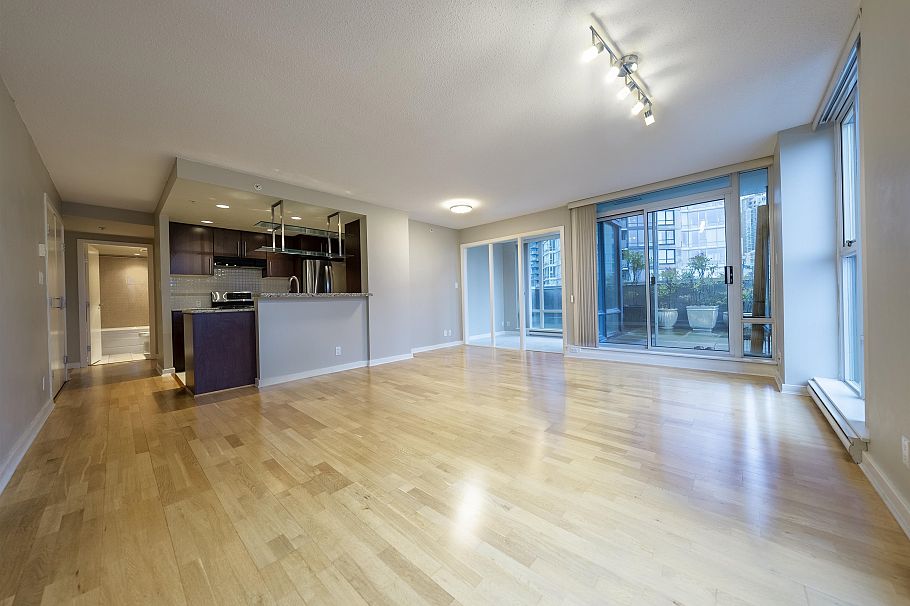 506 583 Beach Crescent Vancouver, BC - 2