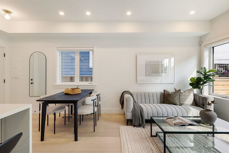 1 550 Kaslo Street Vancouver, BC - 3