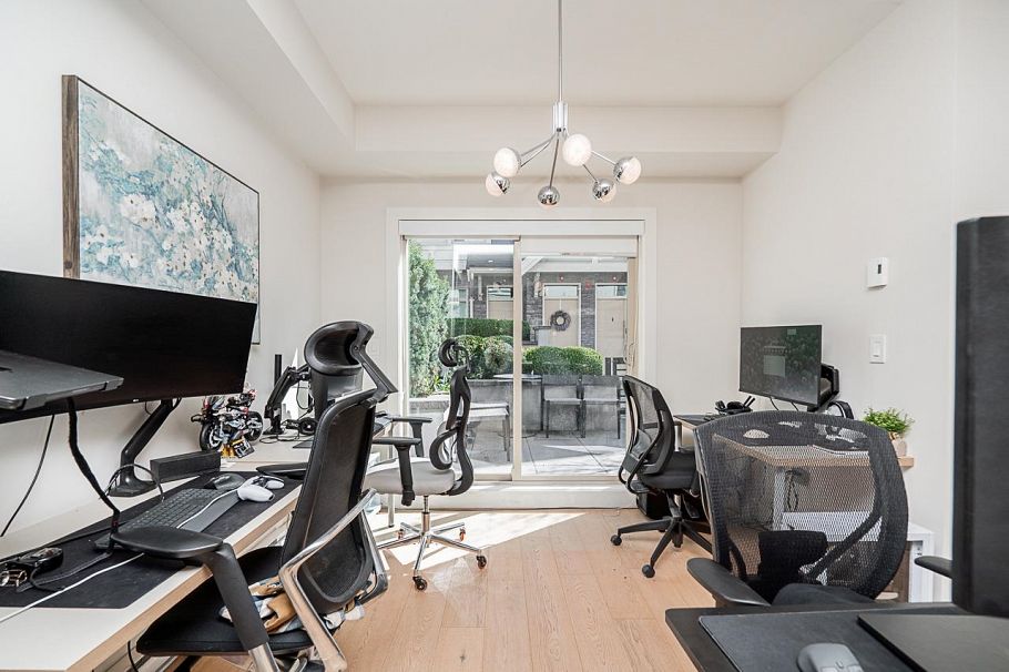 4 115 W Queens Road North Vancouver, BC - 10