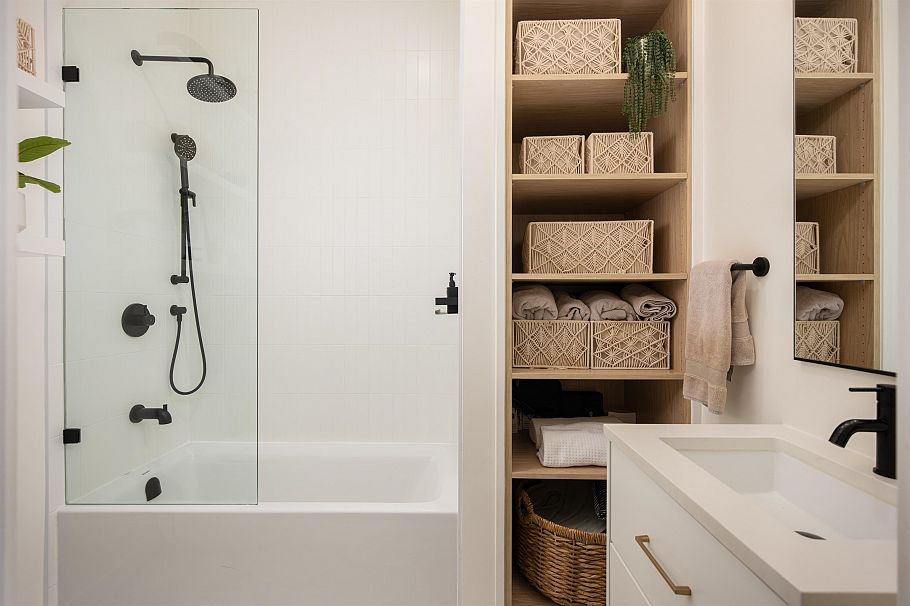 396 E 15th Avenue Vancouver, BC - 12