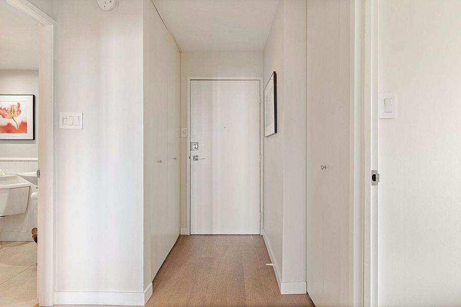 406 1740 Comox Street Vancouver, BC - 21