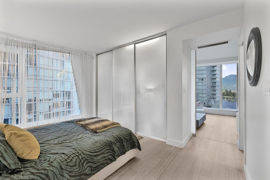 1201 1499 W Pender Street Vancouver, BC - 26