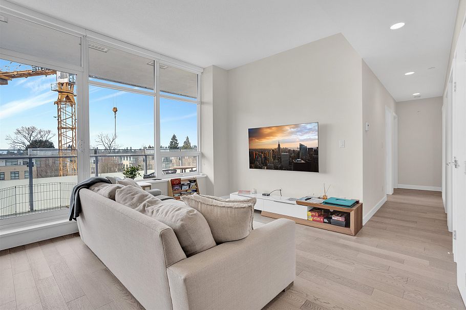 505 5033 Cambie Street Vancouver, BC - 2