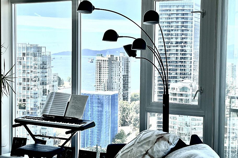 3503 1372 Seymour Street Vancouver, BC - 2