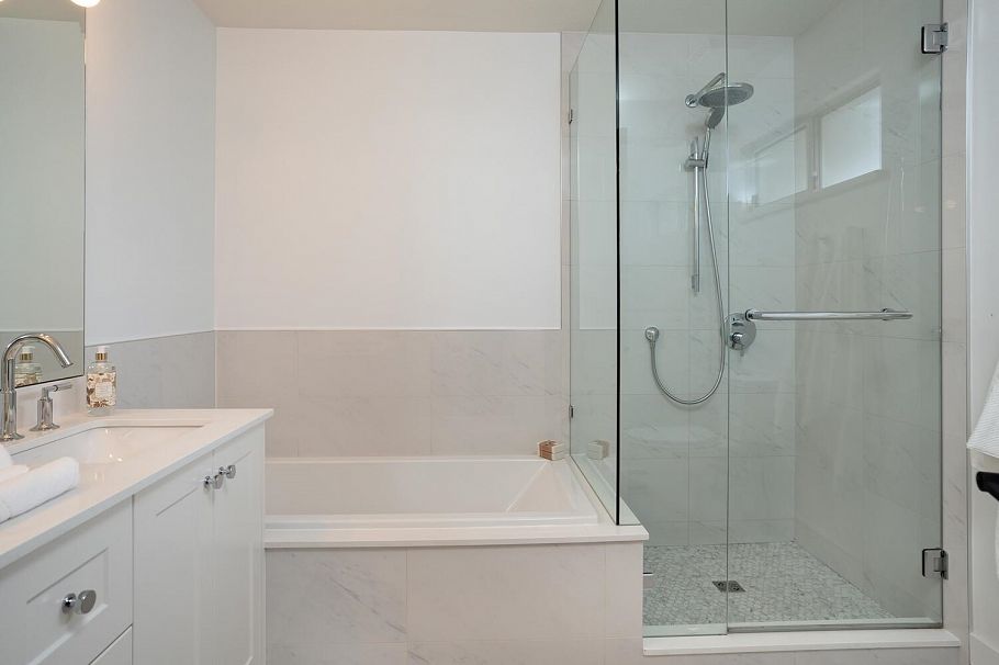 7 232 E 6th Street North Vancouver, BC - 21