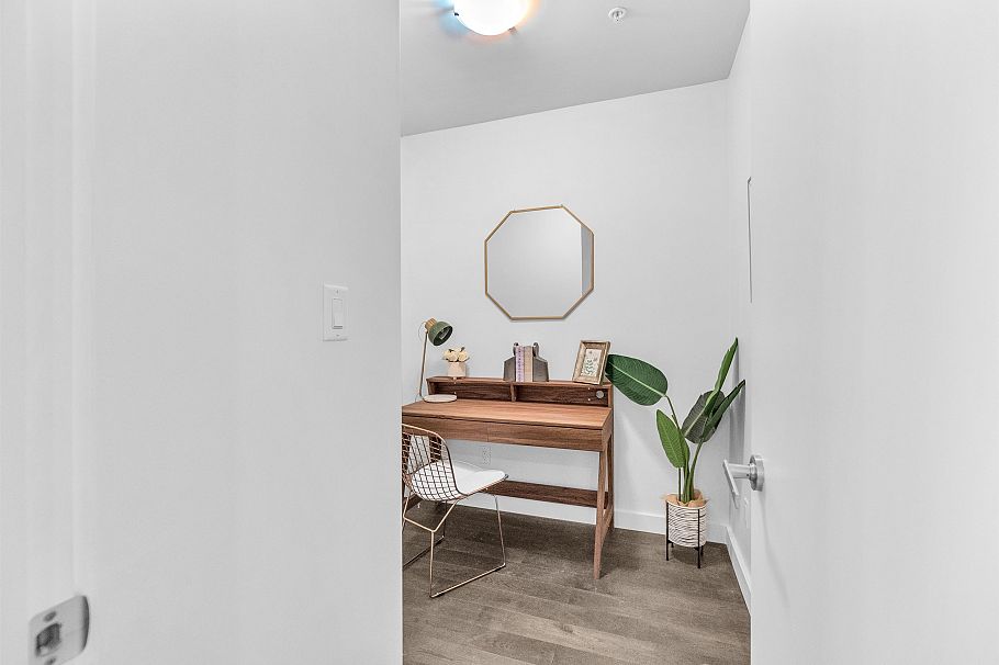 202 1330 Marine Drive North Vancouver, BC - 24