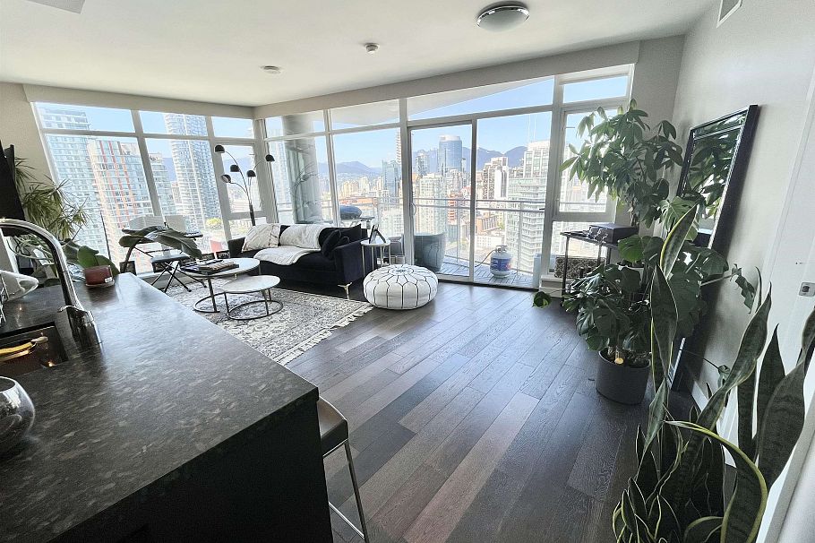 3503 1372 Seymour Street Vancouver, BC - 4