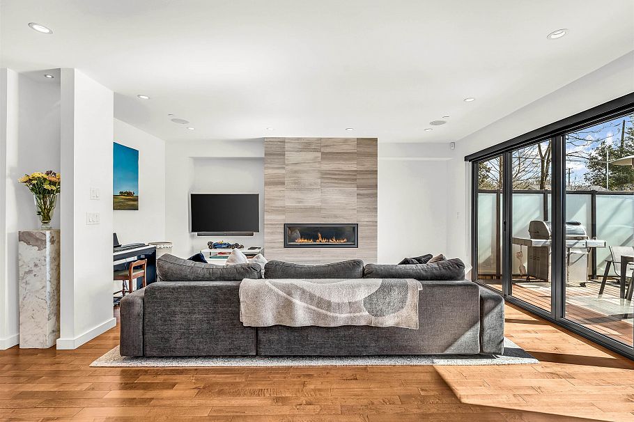 132 W 22nd Avenue Vancouver, BC - 7