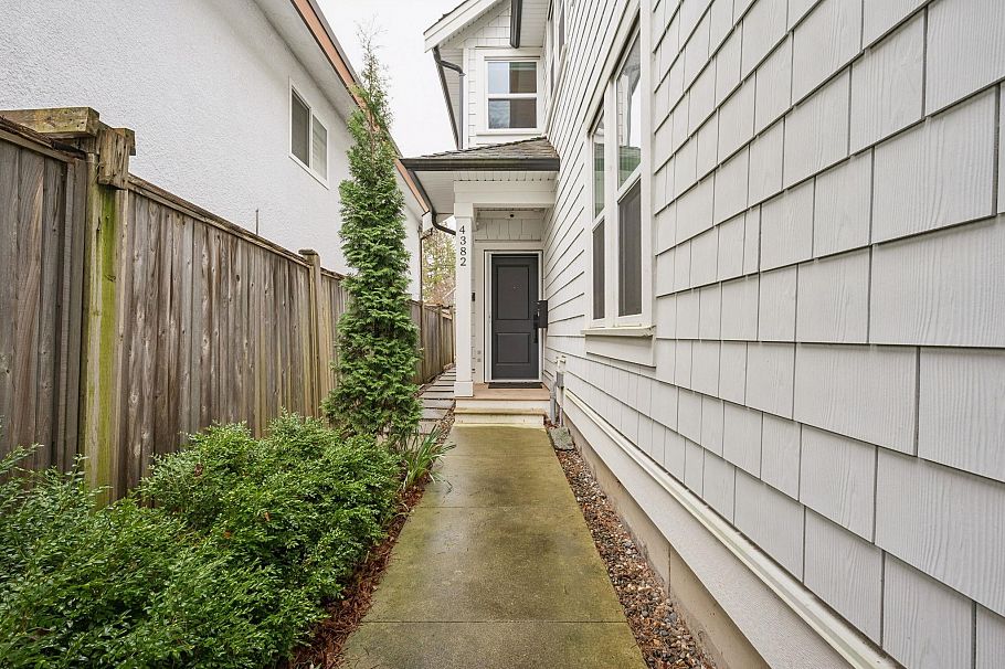 4382 Perry Street Vancouver, BC - 3