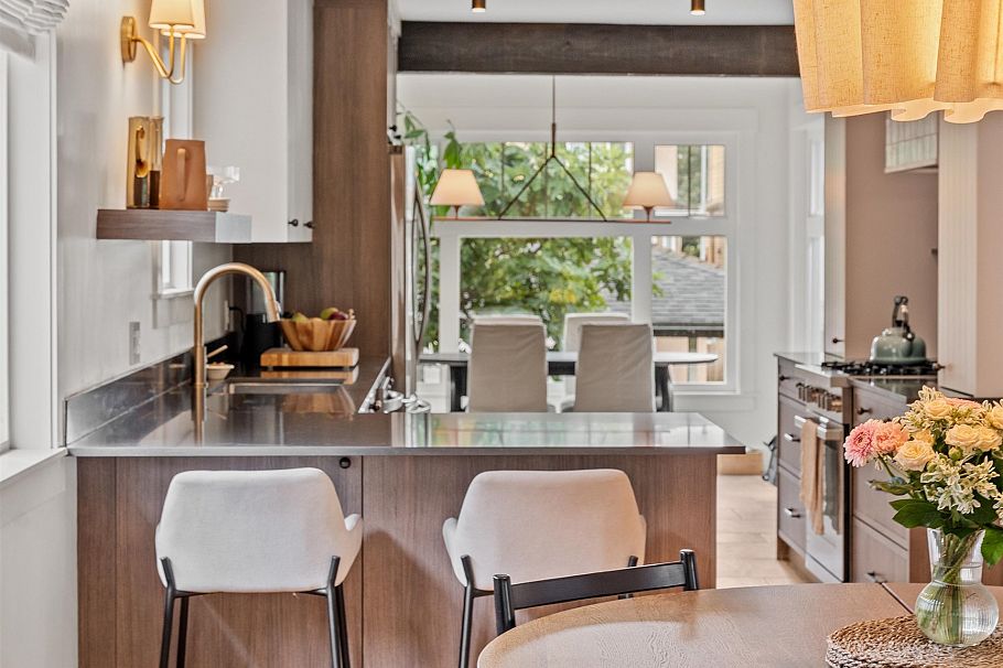 2624 E 1st Avenue Vancouver, BC - 34