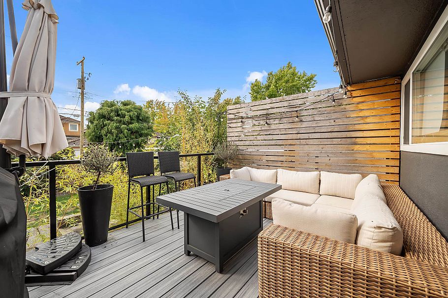 2624 E 1st Avenue Vancouver, BC - 39