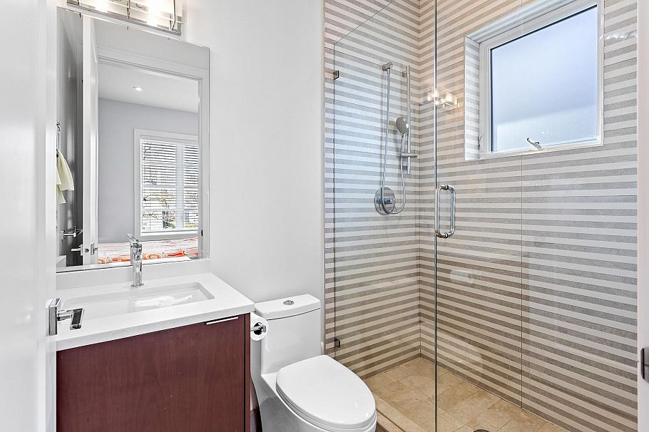 3726 W 35th Avenue Vancouver, BC - 24