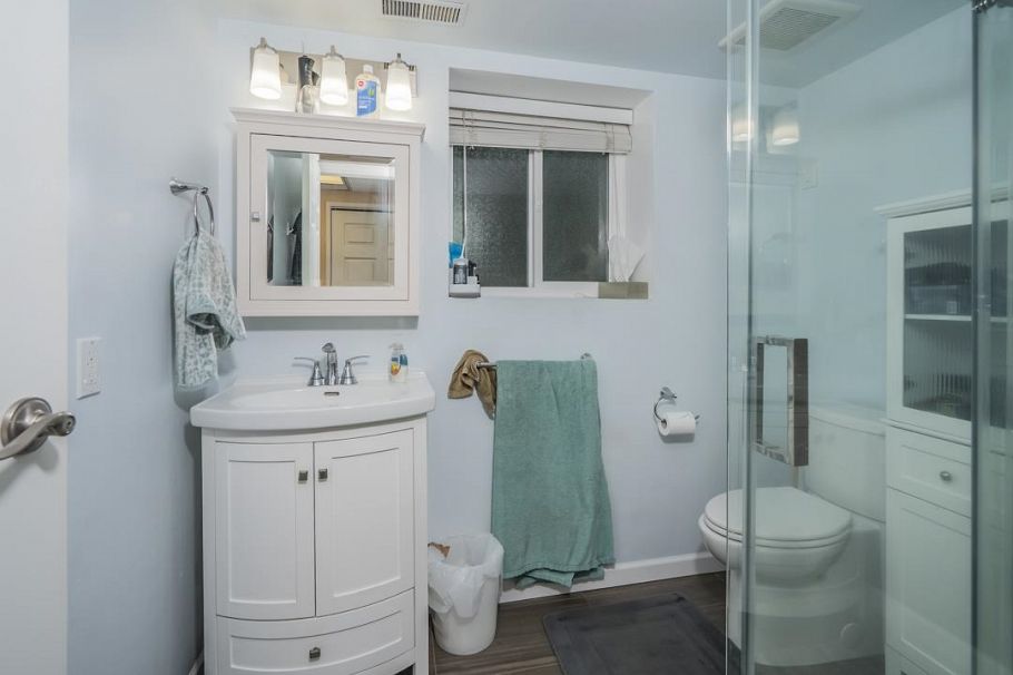 1630 Layton Drive North Vancouver, BC - 24