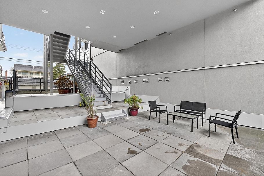 307 3161 W 4th Avenue Vancouver, BC - 25