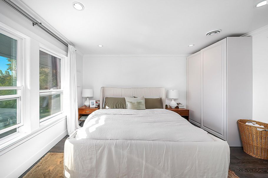 3765 W 3rd Avenue Vancouver, BC - 26