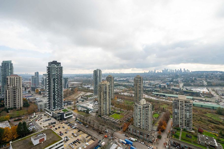 3201 4168 Lougheed Highway Burnaby, BC - 12