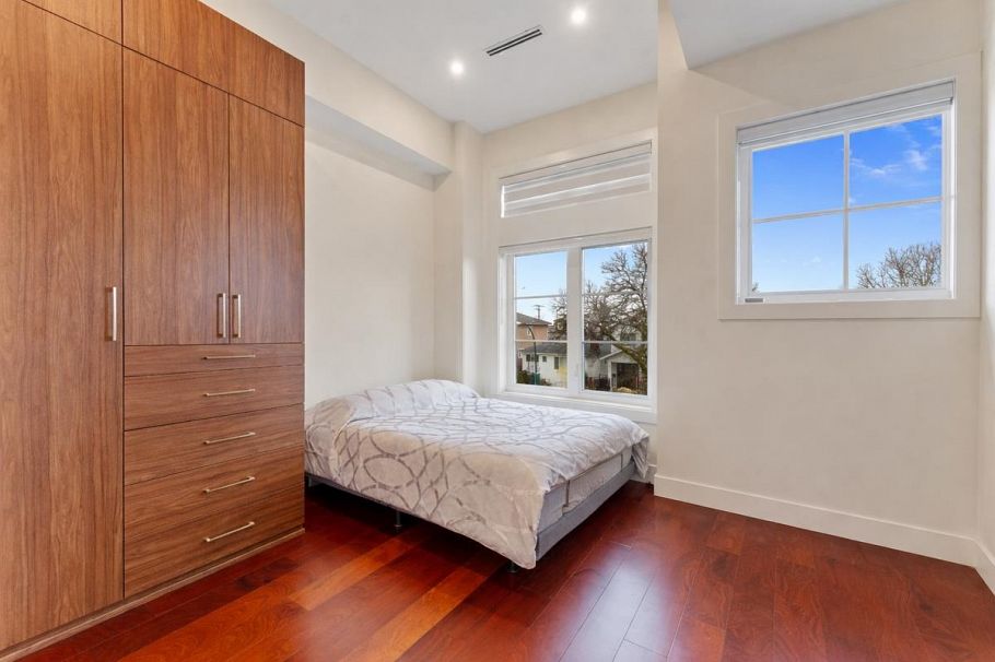 2719 E 46th Avenue Vancouver, BC - 20