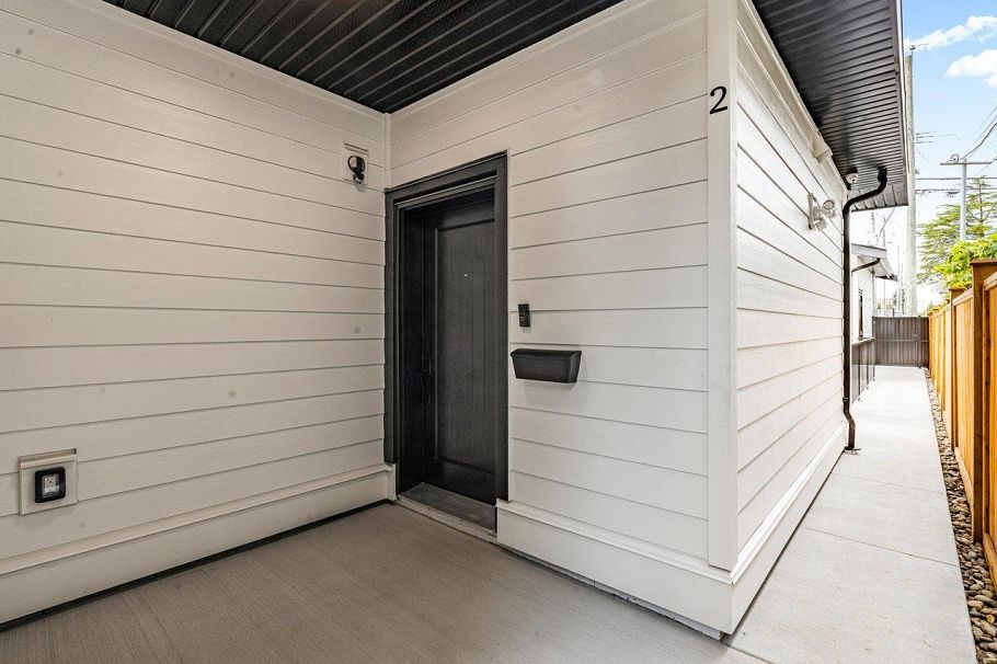 2 4257 Knight Street Vancouver, BC - 35