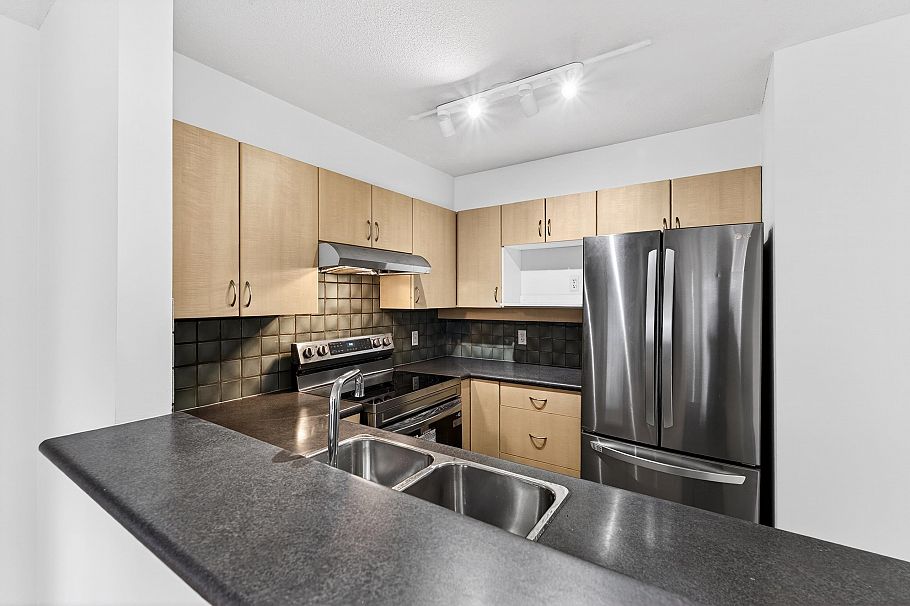 307 3161 W 4th Avenue Vancouver, BC - 10
