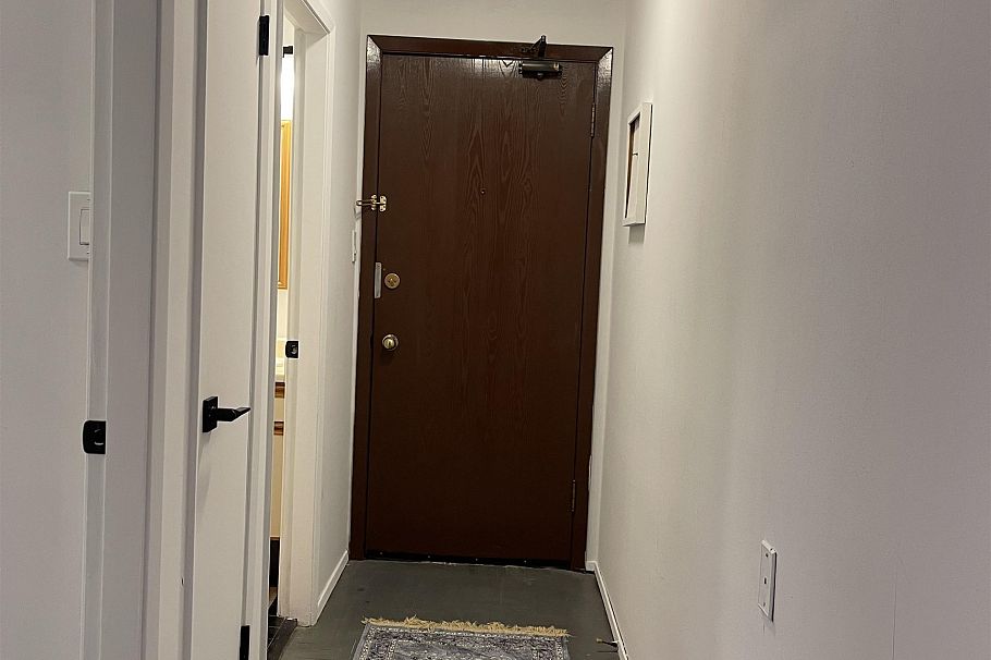 210 1050 Jervis Street Vancouver, BC - 11