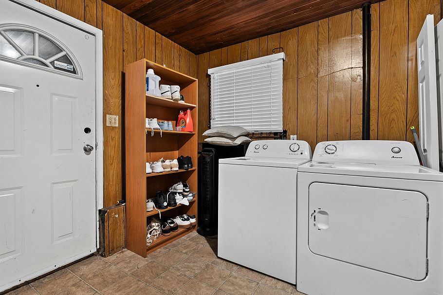 7656 Main Street Vancouver, BC - 26