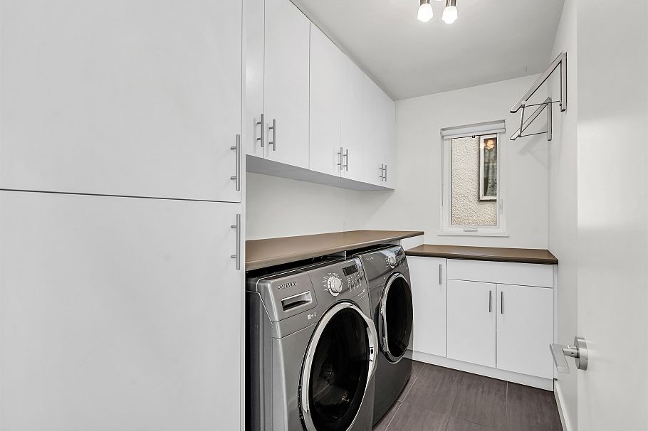 132 W 22nd Avenue Vancouver, BC - 34