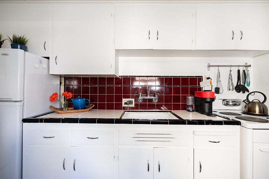 303 1565 Burnaby Street Vancouver, BC - 18