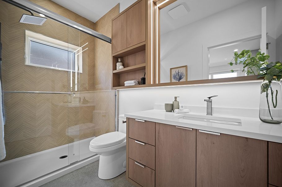 2 3563 E 25th Avenue Vancouver, BC - 18