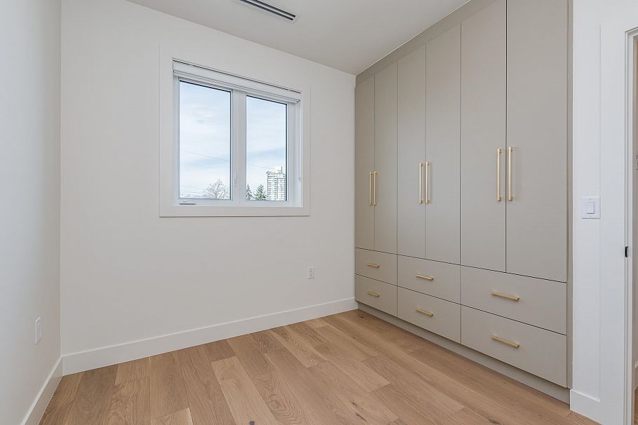 1 2263 E 35th Avenue Vancouver, BC - 20