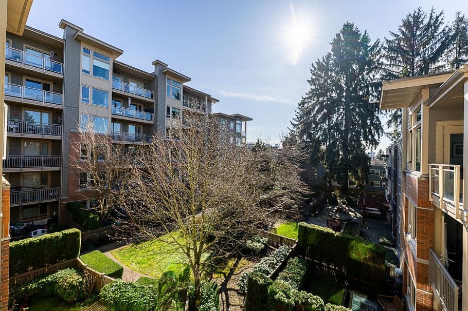 311 159 W 22nd Street North Vancouver, BC - 2